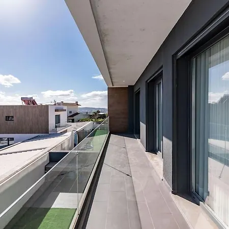 Prime House Lisbon * Famoes (Lisbon)